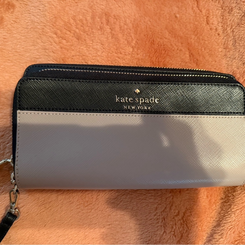 Kate Spade Black and Gray Wallet